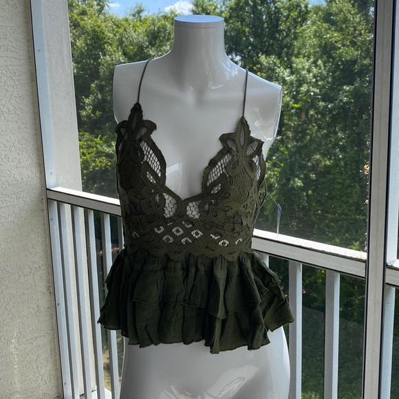 Free People Tops - Free People Adella Cami Size Small NWT